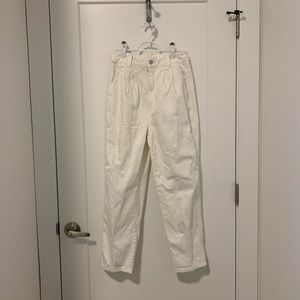 White Dynamite Carrot Cut Jeans